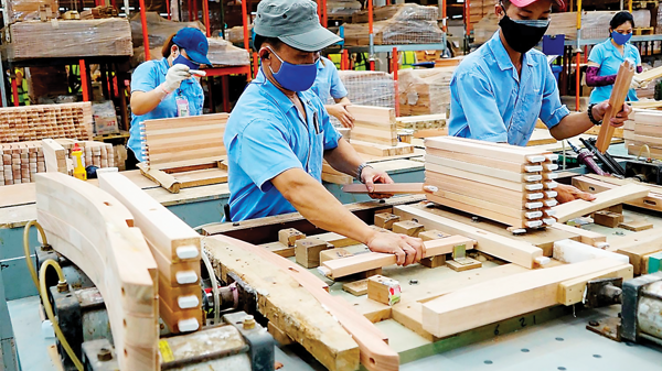 Nhiều thách thức đe dọa mục tiêu xuất khẩu của ngành gỗ  