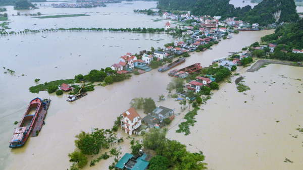 Ninh Bình lệnh di dân vùng phân lũ, xả lũ 