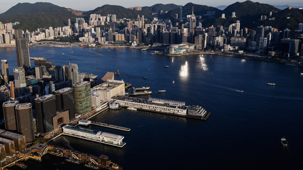 Kinh tế khó khăn, dinh thự ở Hồng Kông đồng loạt “đại hạ giá”