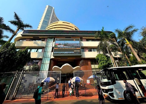 Ấn Độ: Chứng khoán bùng nổ và cách bảo vệ nhà đầu tư nhỏ lẻ