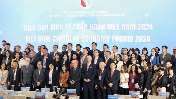 [Phóng sự ảnh]: Nhận diện khó khăn trong thực thi kinh tế tuần hoàn tại Việt Nam 