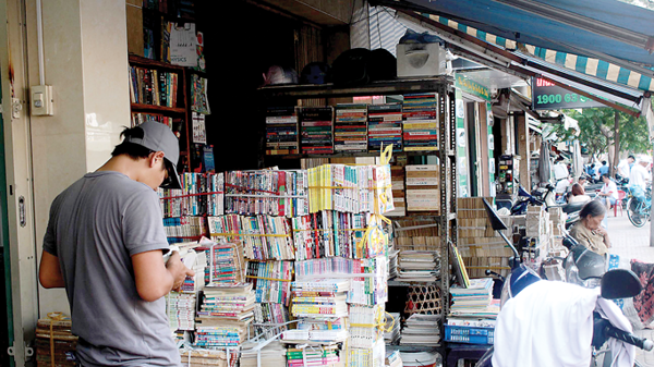 Người Sài Gòn đam mê  “săn” sách cũ