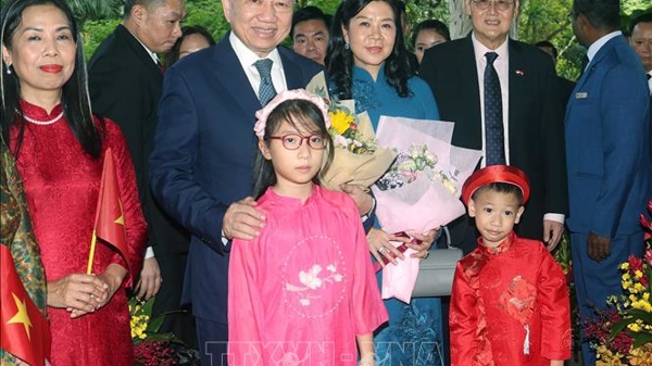 Tổng Bí thư Tô Lâm và Phu nhân bắt đầu thăm chính thức Singapore