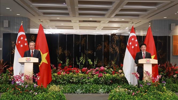 Tuyên bố chung về việc nâng cấp quan hệ đối tác chiến lược toàn diện giữa Việt Nam và Singapore