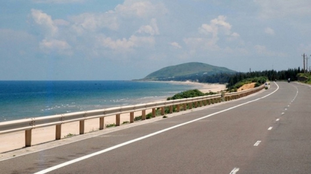 Phó Thủ tướng Trần Hồng Hà yêu cầu đẩy nhanh tiến độ đầu tư xây dựng hệ thống đường bộ ven biển
