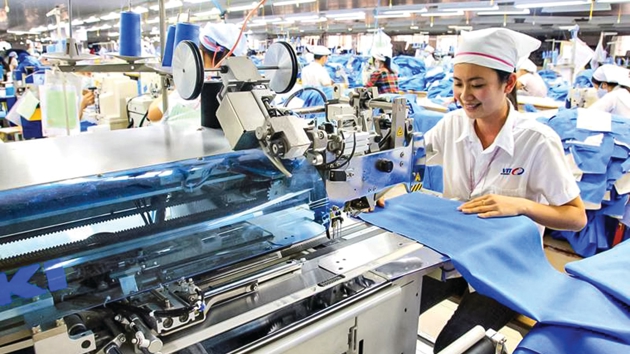 Khuyến nghị điều chỉnh lương tối thiểu vùng với mức tăng trung bình 7,2% 