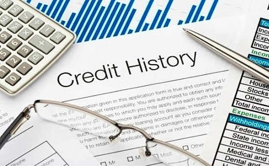 Cung ứng dịch vụ thông tin tín dụng không được kinh doanh khác ngành