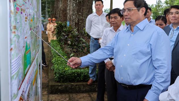 Thủ tướng yêu cầu "làm ngày làm đêm" để kiểm soát tiến độ dự án cao tốc Khánh Hòa – Buôn Ma Thuột