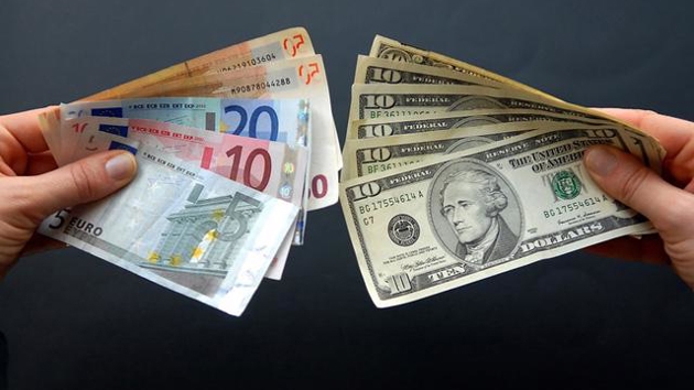 Biến động ngược chiều giữa hai đồng tiền Euro và USD: Tác động đến Việt Nam
