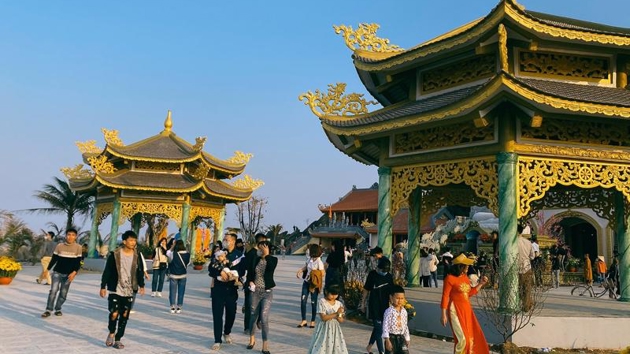 Thanh Hoa welcomes 500,000 visitors during Tet