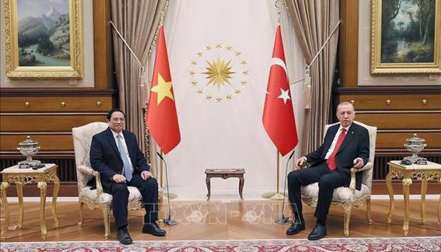 PM meets with Turkish President in Ankara