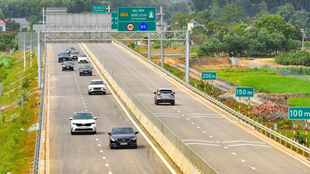 Cao tốc Mai Sơn - Quốc lộ 45 khai thác thêm một nút giao