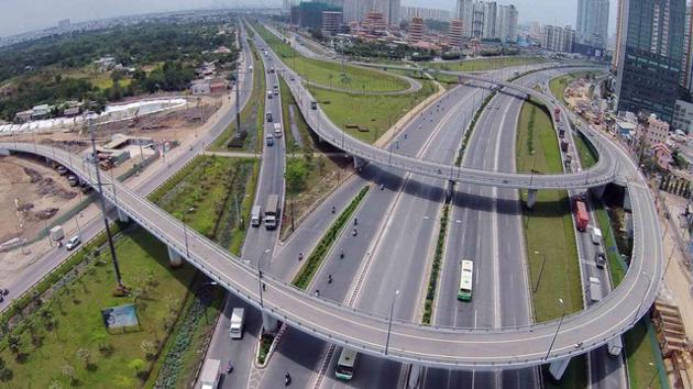 Chính phủ cho phép chuyển nhượng quyền thu phí sử dụng hạ tầng giao thông đường bộ tối đa 10 năm