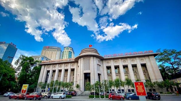 Vietnam Streamlines Banking Regulations, Promotes Shareholder Flexibility