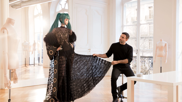 Giám đốc sáng tạo nào sẽ giúp Givenchy trở lại “kỷ nguyên vàng”?