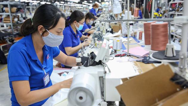 Điều chỉnh các mức đóng bảo hiểm của người lao động tại Hà Nội khi tăng lương 