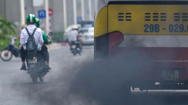 Hanoi targets having only green buses by 2035