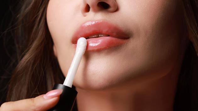 Dầu dưỡng môi: Sản phẩm "3 trong 1" nên có