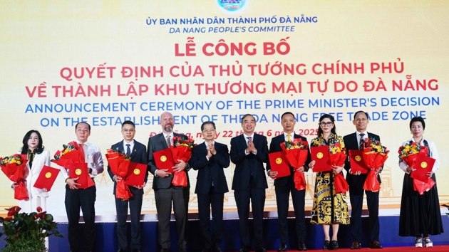 Lễ công bố Quyết định thành lập Khu thương mại tự do Đà Nẵng 
