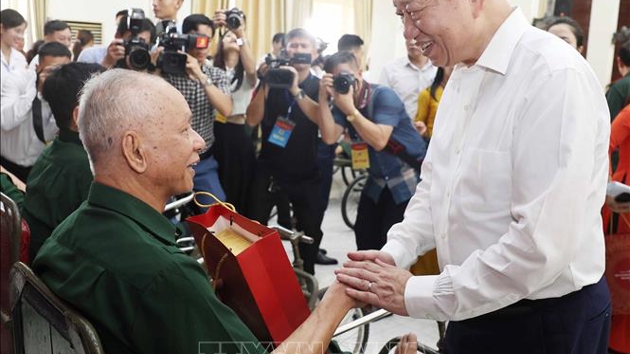Tổng Bí thư Tô Lâm: Người có công là tài sản quý, là biểu tượng của ý chí, nghị lực Việt Nam