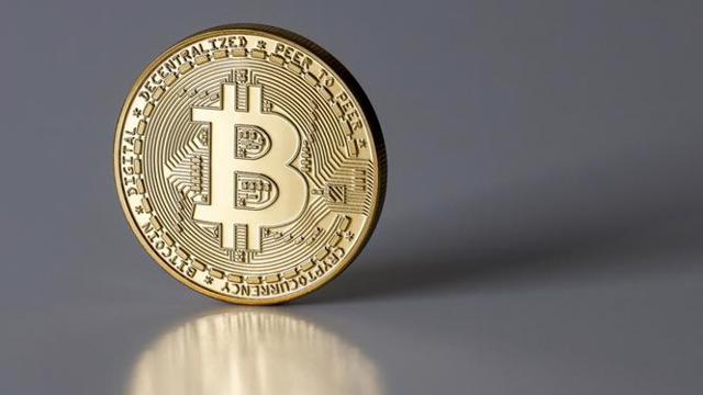 investiție mare cripto Investiții Bitcoin încredere investiție minimă