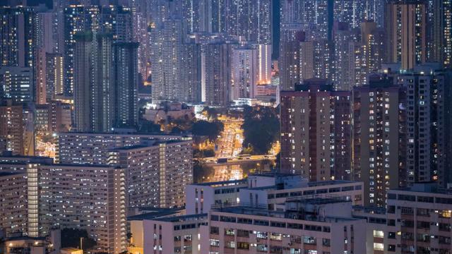 香港房地產危機：買不起房，租房子累了