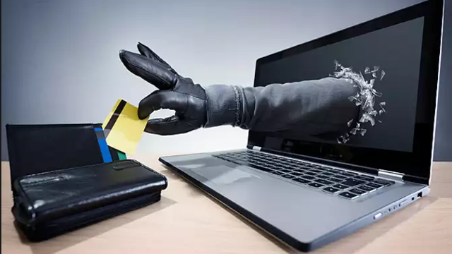 Read more about the article Mua, bán thẻ hoặc thông tin thẻ ngân hàng sẽ bị phạt tới 100 triệu đồng