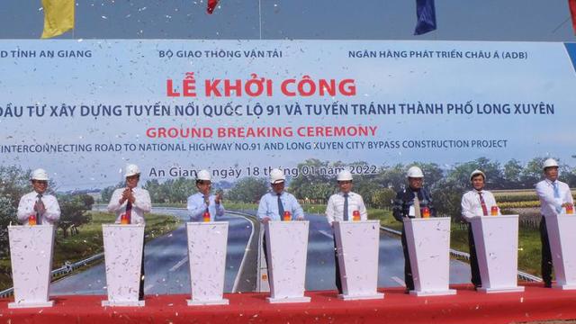 Read more about the article Khởi công dự án giao thông 2.100 tỷ đồng tại An Giang, kết nối “phên giậu” vùng Tây Nam Tổ quốc