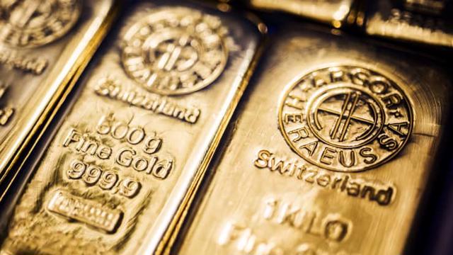 Read more about the article Giá vàng tăng mạnh trở lại vì nỗi lo lạm phát và Ukraine