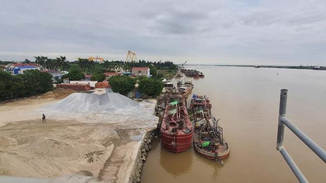 Read more about the article Hải Phòng đề xuất xây dựng Trung tâm logistics tại cửa sông Văn Úc