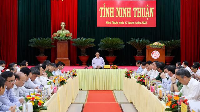 Read more about the article Thủ tướng lưu ý một số nhiệm vụ để Ninh Thuận phát triển nhanh và bền vững