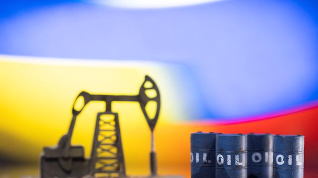 thumbnail - Cấm vận dầu Nga, kinh tế châu Âu đối diện rủi ro đến mức nào?