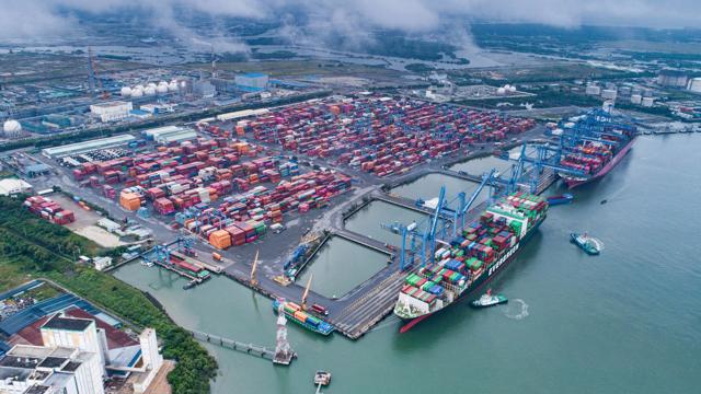 蔡梅港為何躋身全球集裝箱港口前11位？