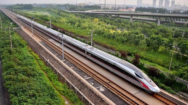 Read more about the article Sớm trình Quốc hội phê duyệt chủ trương đầu tư đường sắt cao tốc TP.HCM – Cần Thơ vào năm 2024