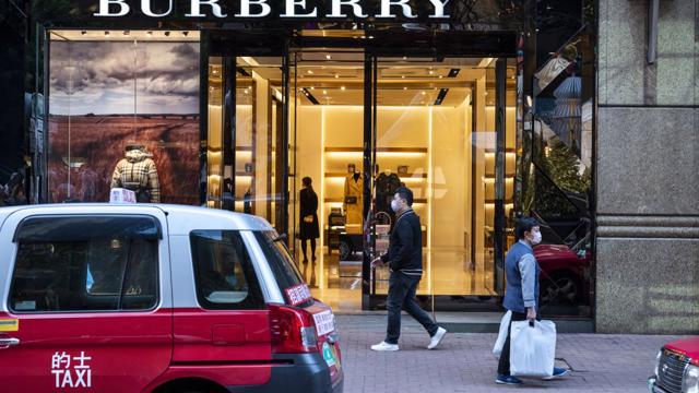 Tình hình kinh doanh của Burberry bị ảnh hưởng bởi các lệnh phong tỏa tại Trung Quốc