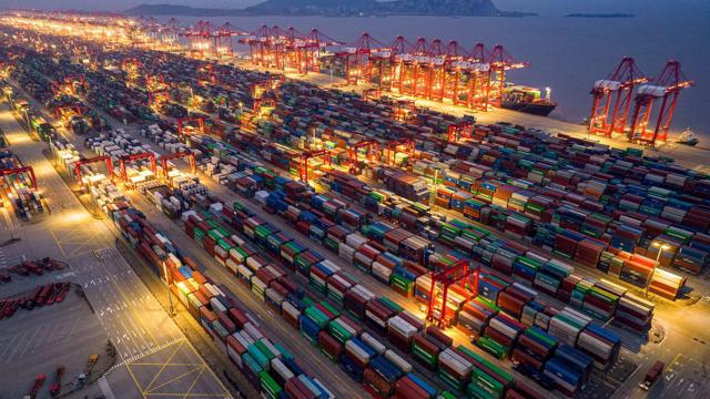 thumbnail - Giảm tốc kinh tế Trung Quốc bắt đầu “lây” sang các nước đối tác thương mại?
