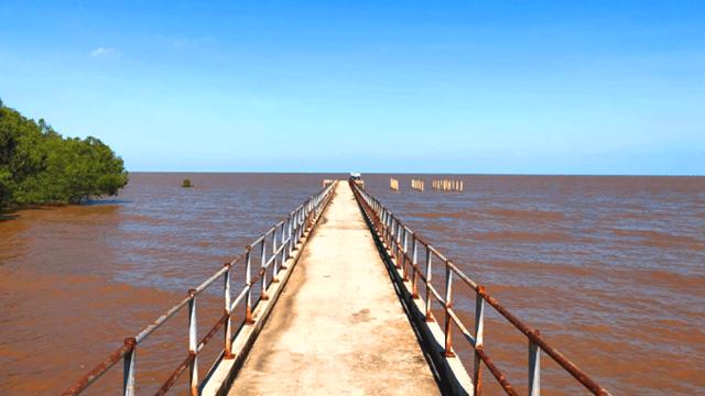 Read more about the article Tỉnh Sóc Trăng muốn thử nghiệm dùng cát biển dồi dào bù vào nguồn cát sông khan hiếm để làm cao tốc