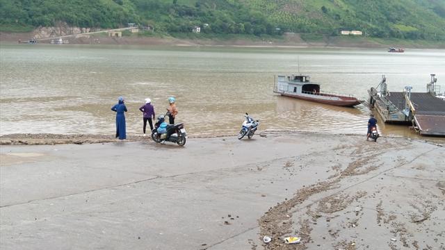 Read more about the article Sơn La mong mỏi xây cầu qua Sông Đà thay phà để sớm xoá nghèo, Bộ Giao thông vận tải nói gì?
