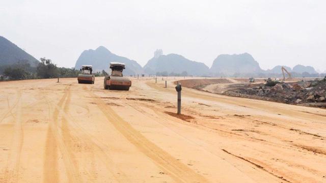 Read more about the article Đền bù giải phóng mặt bằng cao tốc Bắc Nam, Phú Yên giải ngân đạt… 0%