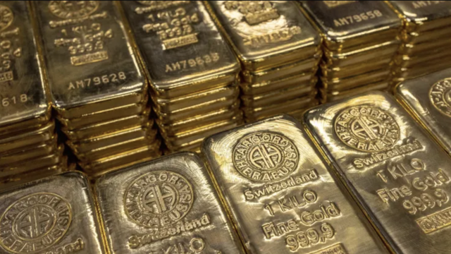 Read more about the article Giá vàng tụt mạnh vì đồng USD mạnh lên, SPDR Gold Trust lại bán ròng