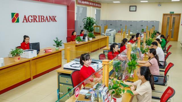 Read more about the article Thêm ngân hàng lớn giảm lãi suất cho vay