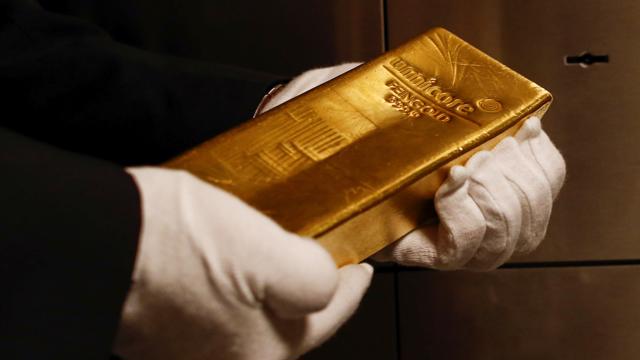 Read more about the article Giá vàng bùng nổ sau báo cáo lạm phát Mỹ, SPDR Gold Trust mua ròng gần 3 tấn