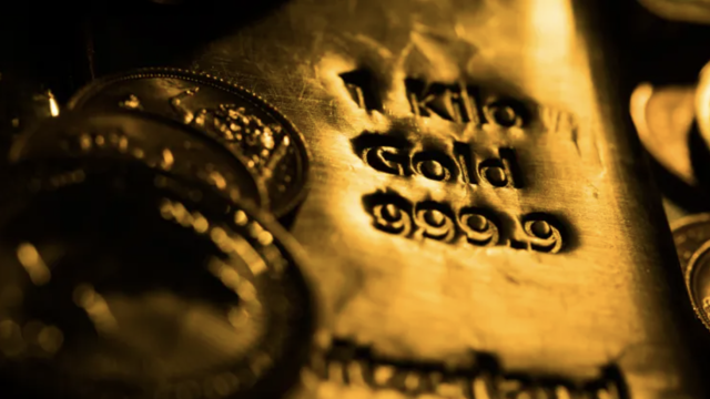 Read more about the article Giá vàng thế giới đi lên, “cá mập” SPDR Gold Trust gom gần 6 tấn vàng
