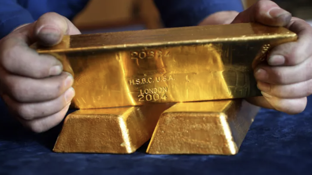 Read more about the article Giá vàng “dùng dằng” sau báo cáo CPI Mỹ, SPDR Gold Trust mua 4 tấn