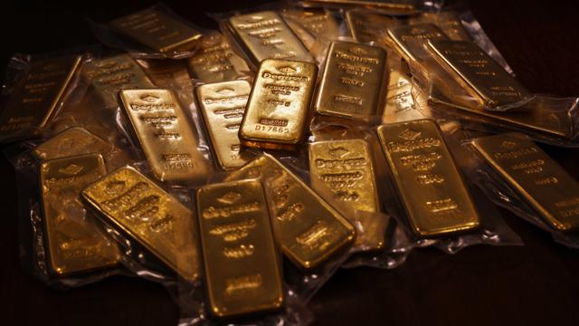 Read more about the article Giá vàng đuối sức vì đồng USD mạnh lên, SPDR Gold Trust bán ròng gần 3 tấn vàng