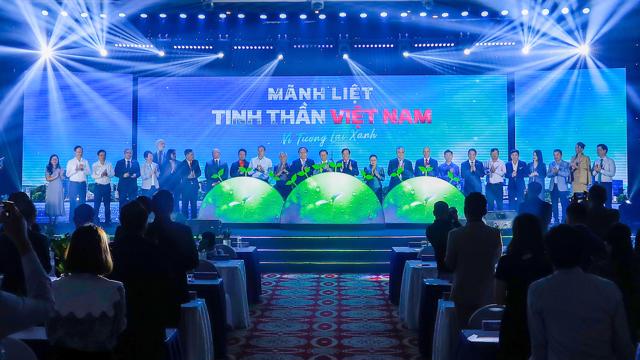 Vingroup phát động chiến dịch "Mãnh liệt tinh thần Việt Nam - Vì tương lai xanh"