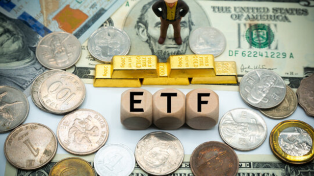 2 ETF quy mô lớn sắp mua hàng chục triệu cổ phiếu nhóm chứng khoán