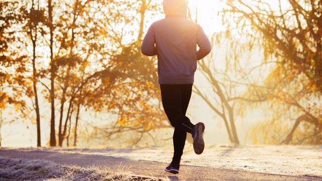 Beware of Heat Stroke Risk When Exercising in Cold Weather