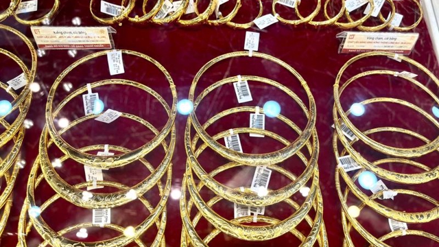 Gold price gap between domestic and global markets further down