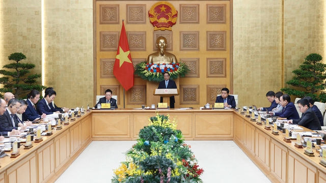 Prime Minister presides over dialogue with Japanese enterprises